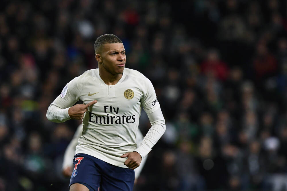 财经观察：冷空气激活“热消费”